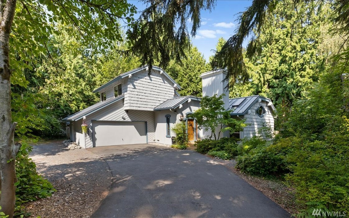 Property Photo:  6327 150th Place SW  WA 98026 