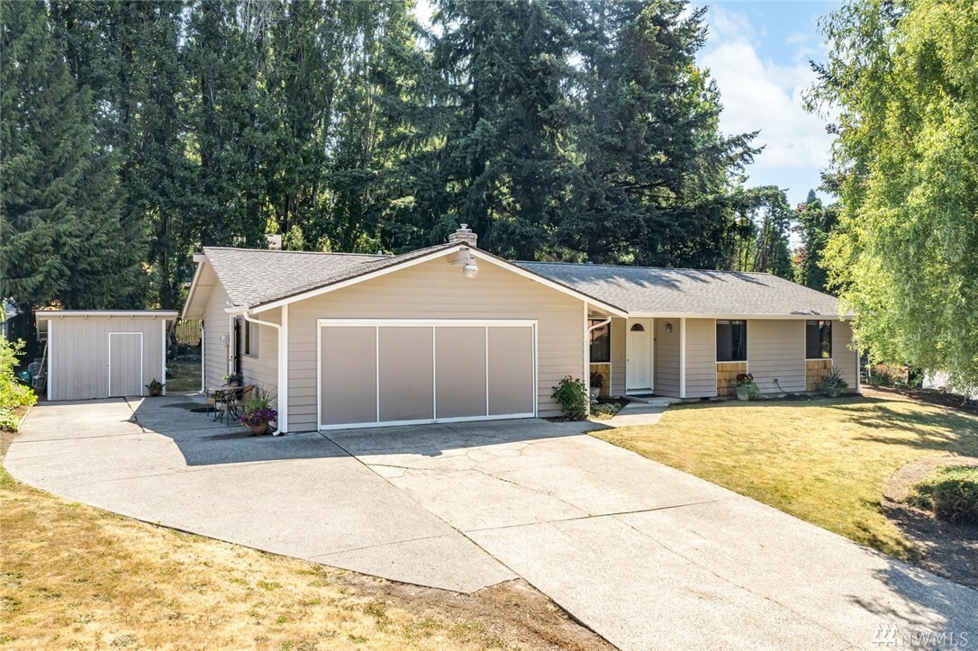 Property Photo:  9726 162nd Ave NE  WA 98052 