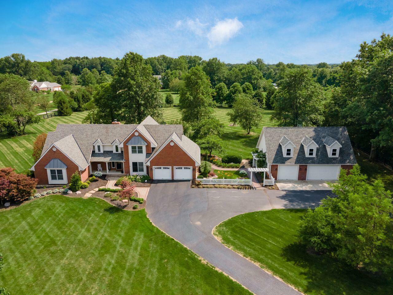 Property Photo: 2085 Hardin Lane OH 43065