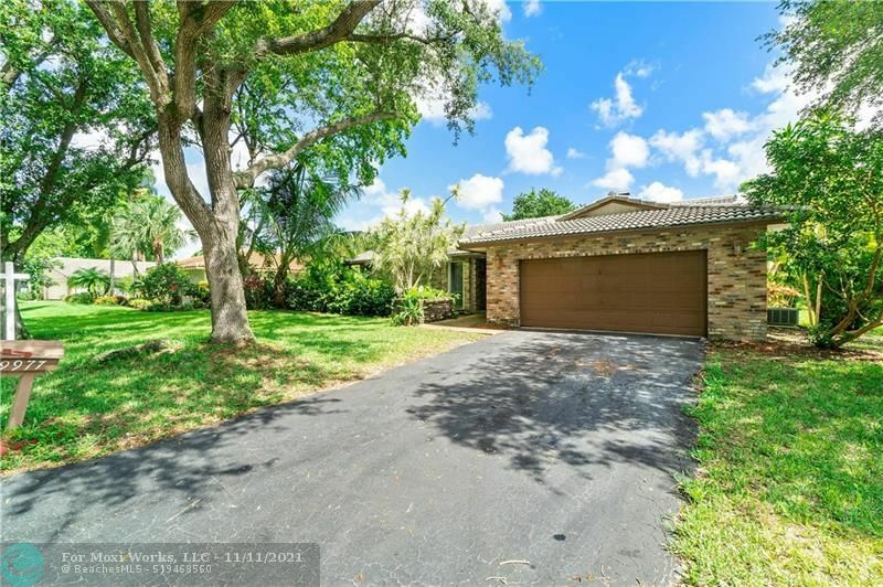 Property Photo:  9977 NW 20th St  FL 33071 