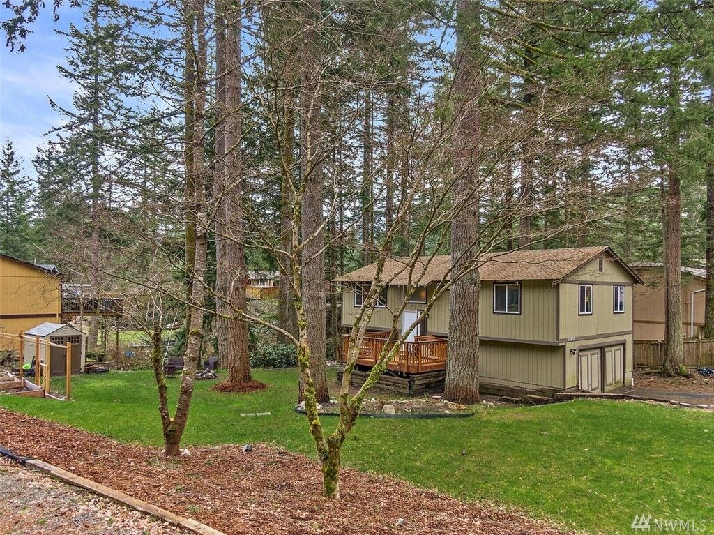 Property Photo:  16832 429th Ave SE  WA 98045 