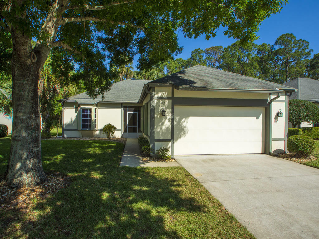 Property Photo:  1872 Easthampton Terrace  FL 32966 