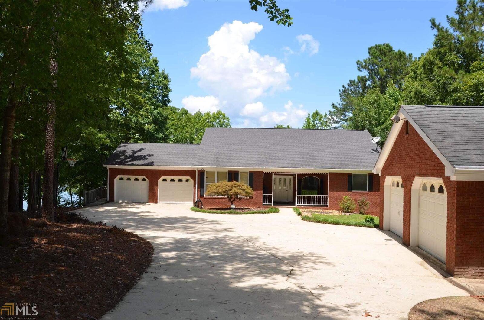 Property Photo: 413 East River Bend Drive GA 31024