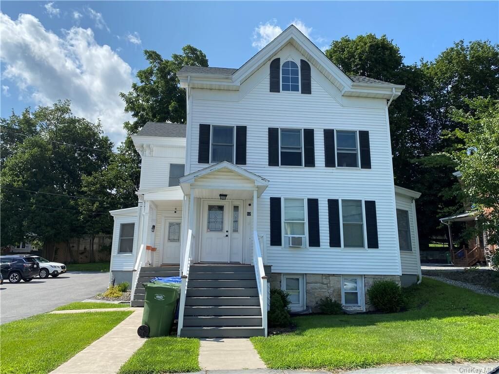 Property Photo:  12 West Street 5  NY 10924 