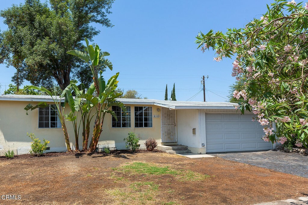 Property Photo:  8109 Woodman Avenue  CA 91402 