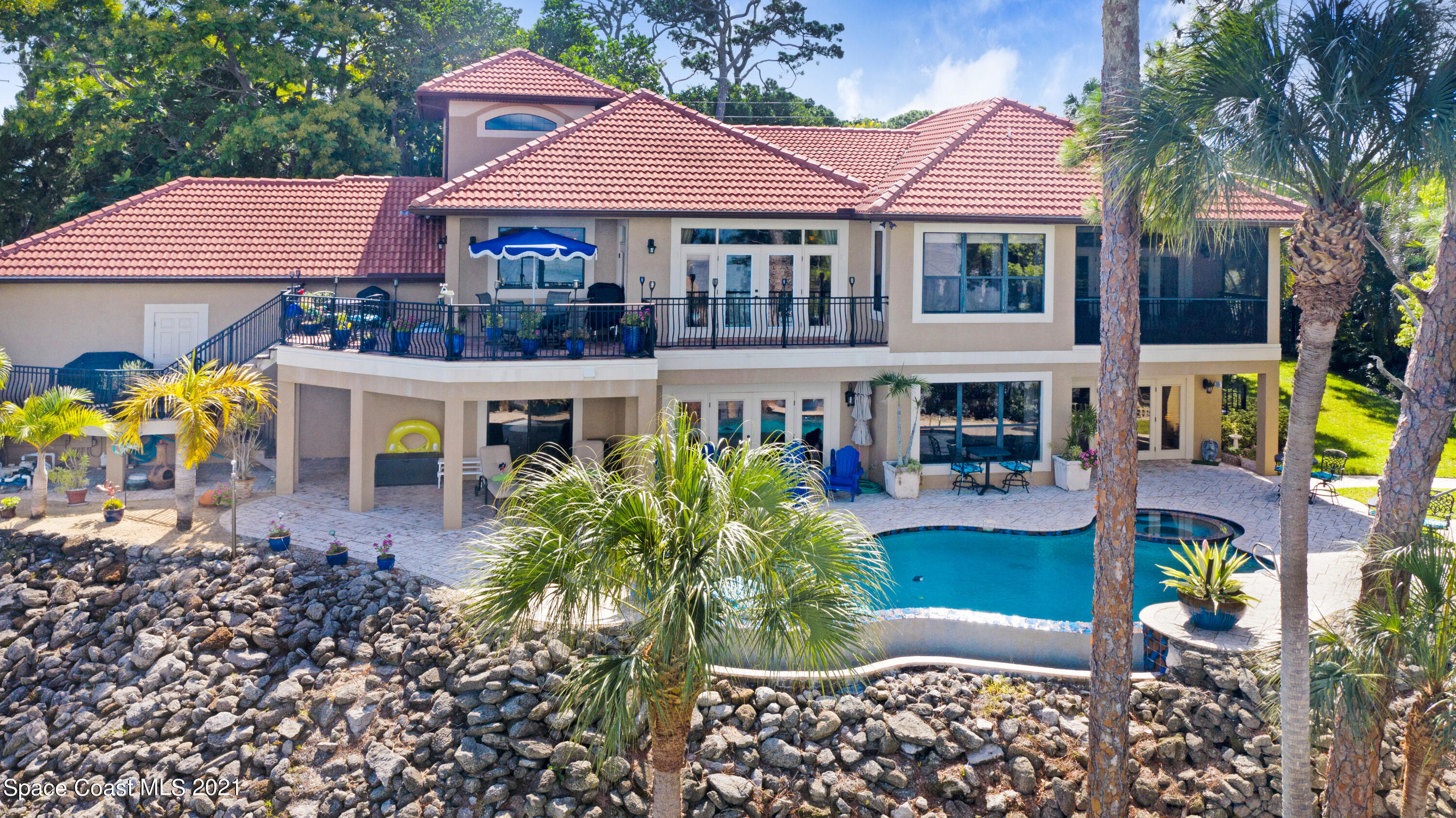 Property Photo: 2255 S Tropical Trail FL 32952