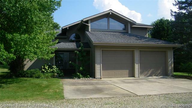 Property Photo: 163 Briarwood Drive MI 48446