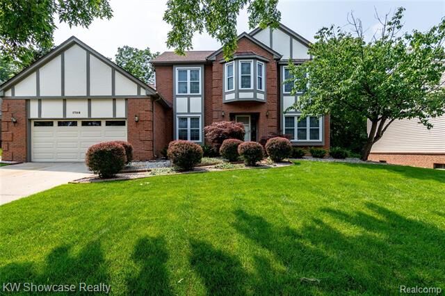 Property Photo:  1708 Stauch Drive  MI 48324 