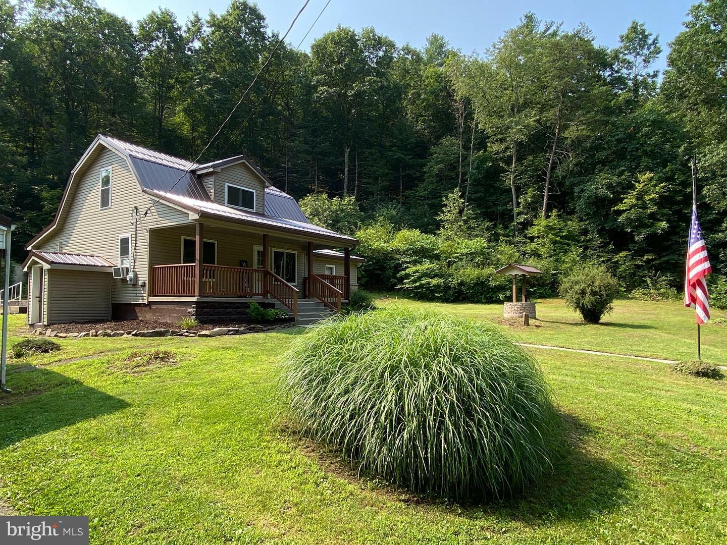 Property Photo: 1518 Pleasant Ridge Road PA 17238
