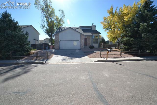 Property Photo:  3855 Summer Breeze Drive  CO 80918 