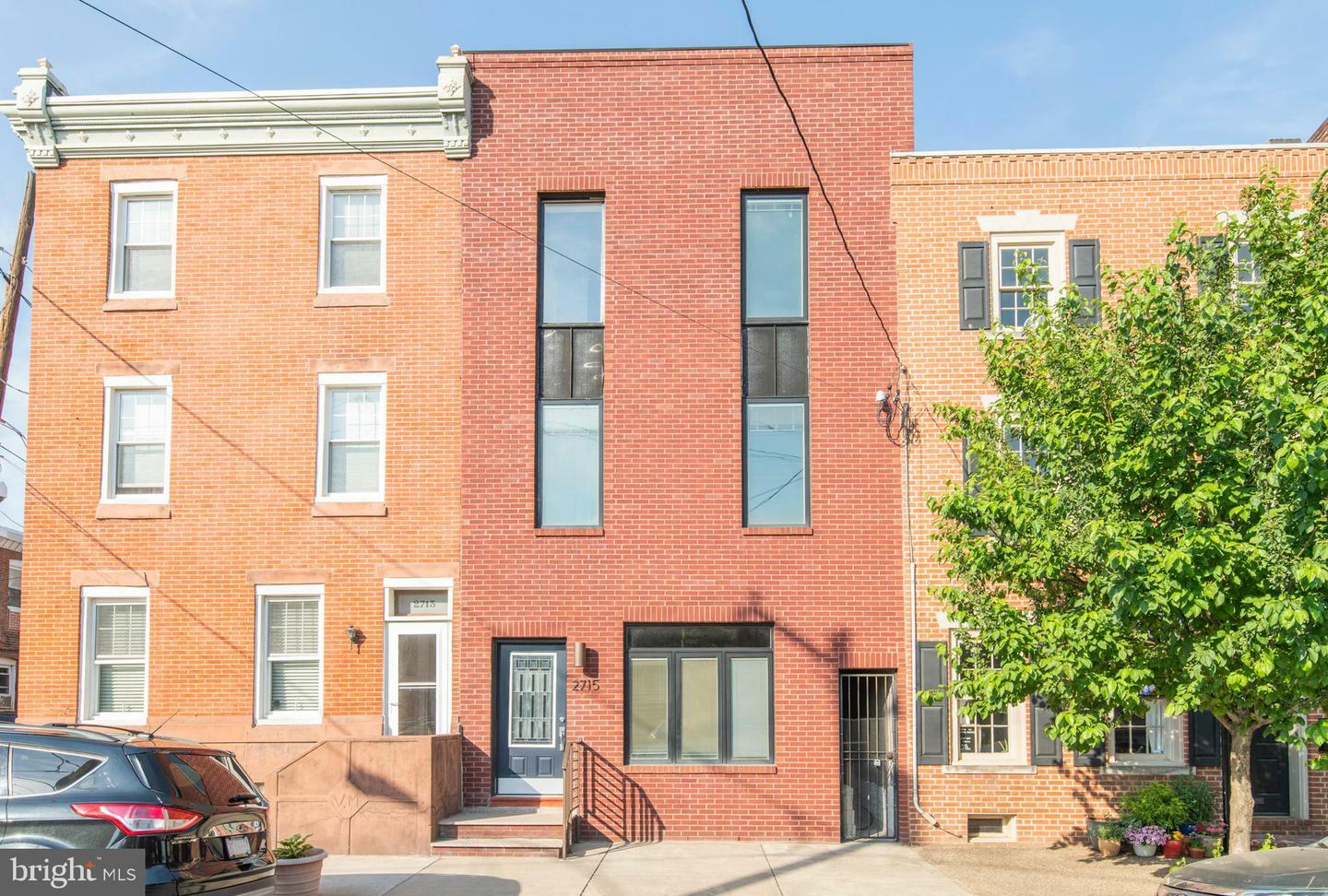 Property Photo: 2715 E Somerset Street 1 PA 19134