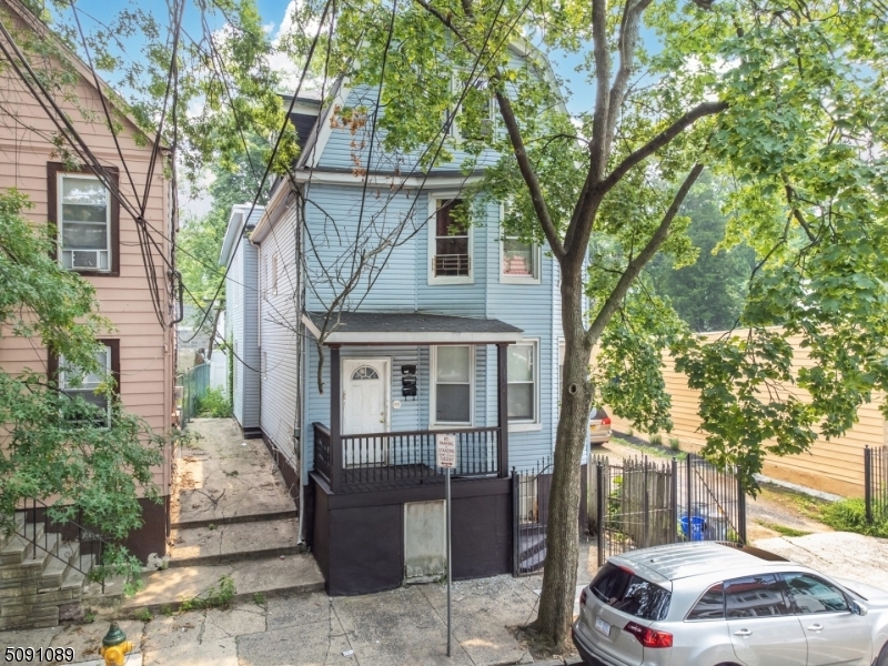 Property Photo:  124 Sunset Ave  NJ 07106 