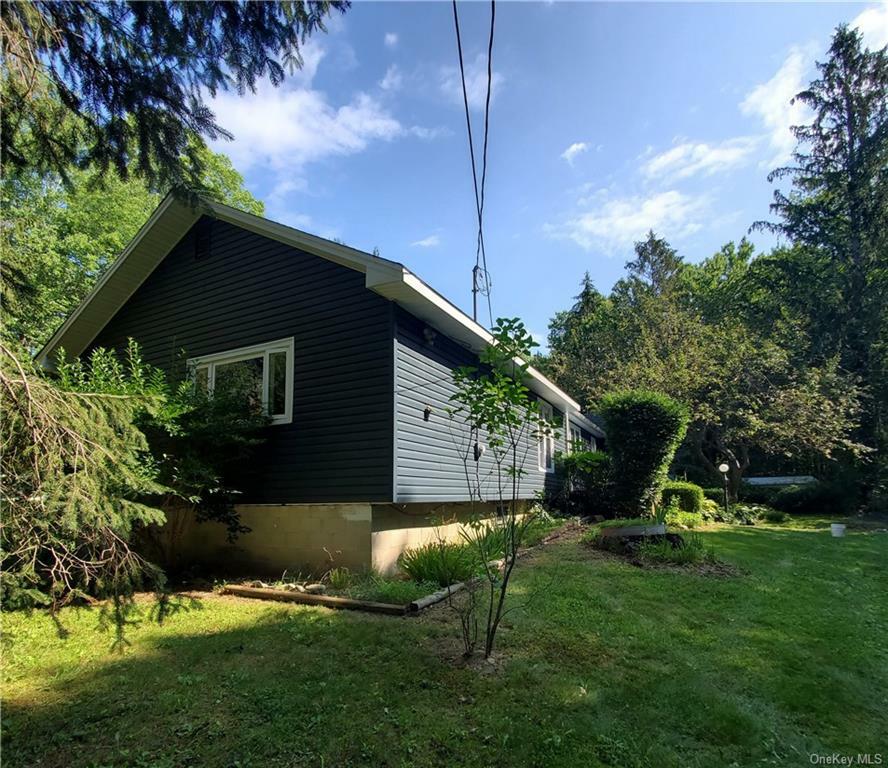 Property Photo:  94 Mountain Road  NY 12566 