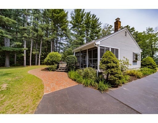 Property Photo:  125 Glendale Rd  MA 01073 