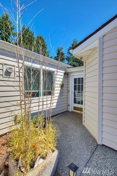 Property Photo:  13722 SE 256th Place  WA 98042 