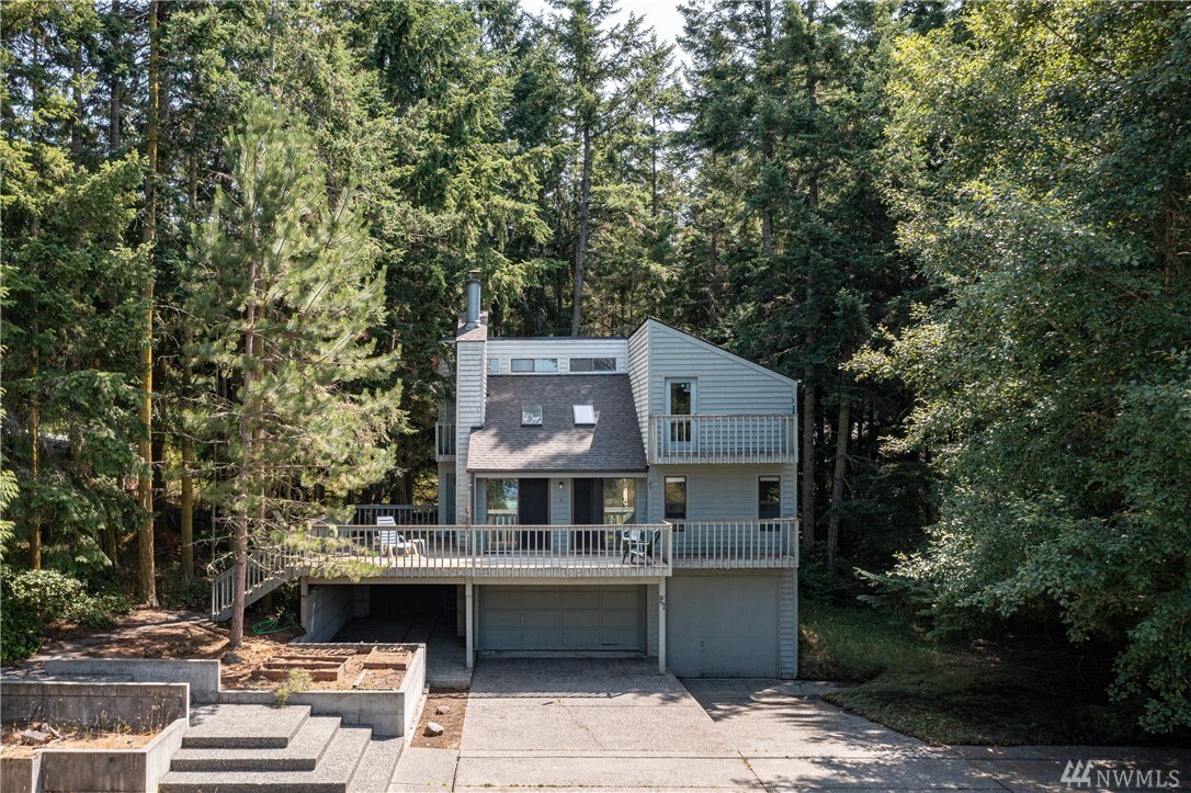 Property Photo:  27 Dryad Place  WA 98261 