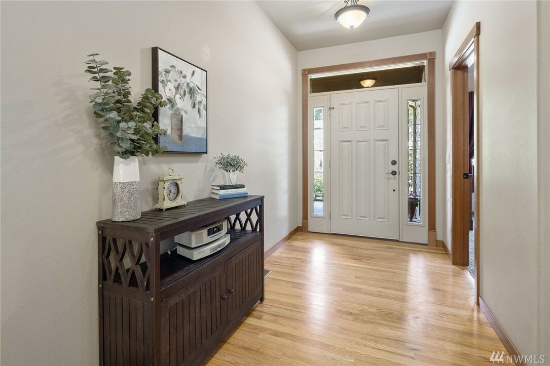 Property Photo: 5568 Old Settler Dr WA 98248