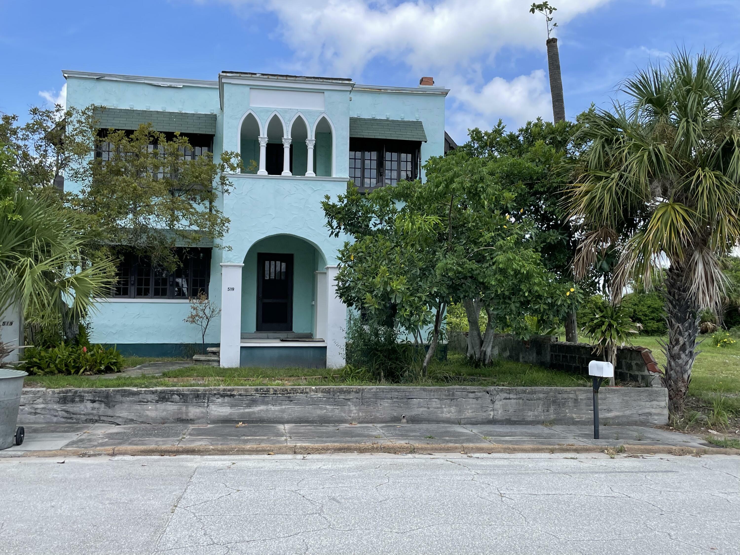 Property Photo:  519 S 2nd S Street  FL 34950 