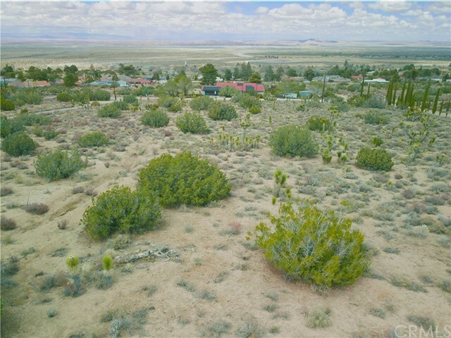 Property Photo:  15758 Vac/Ave Y4/157 Ste  CA 93544 