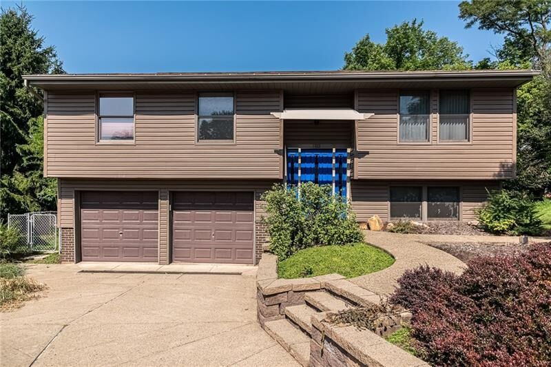 Property Photo: 1312 Greenhill Road Ext PA 15209