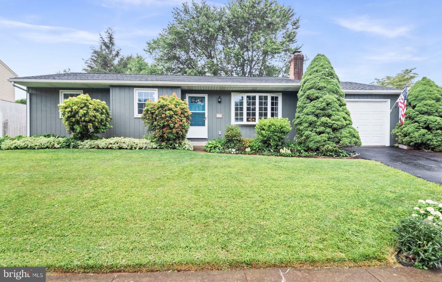 Property Photo:  1103 Granada Lane  PA 17055 