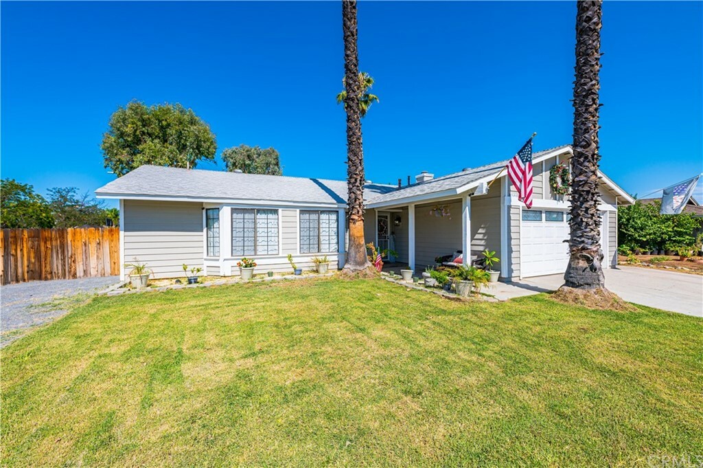 Property Photo:  29585 Oakbridge Drive  CA 92586 