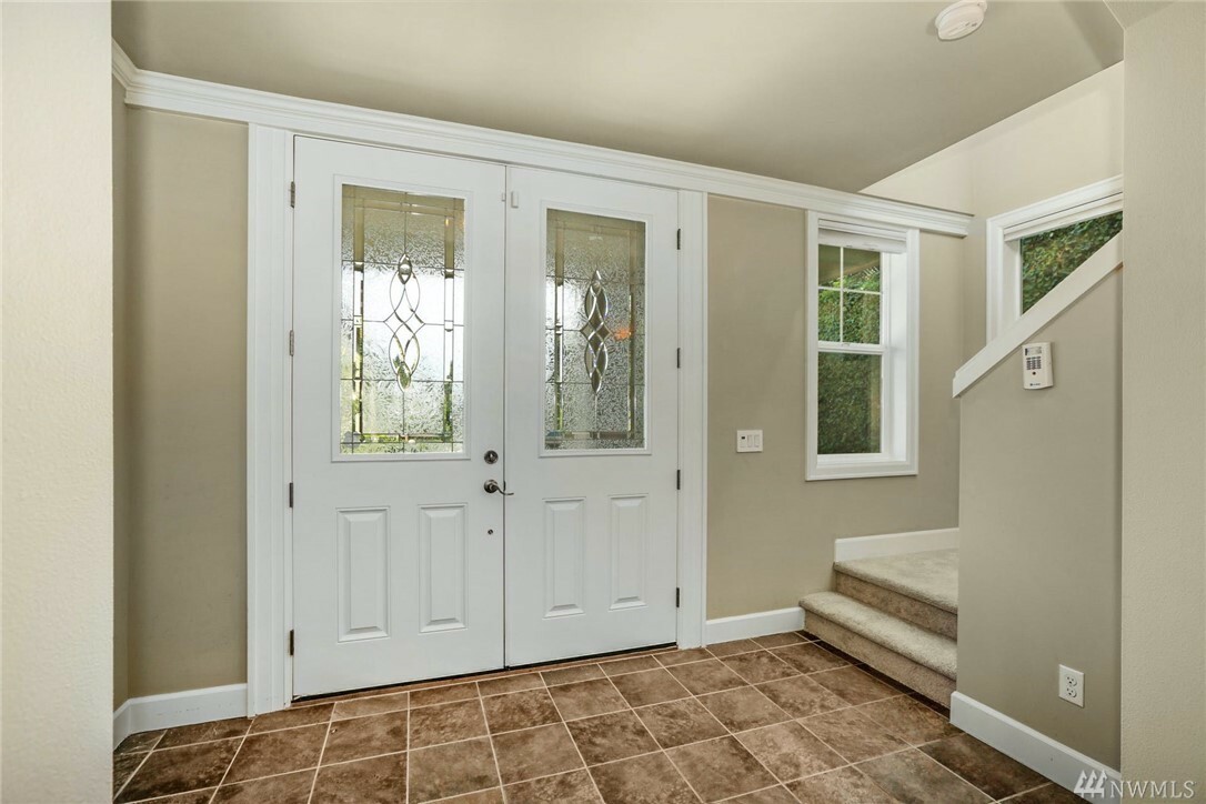 Property Photo: 19505 93rd Place NE 1 WA 98011