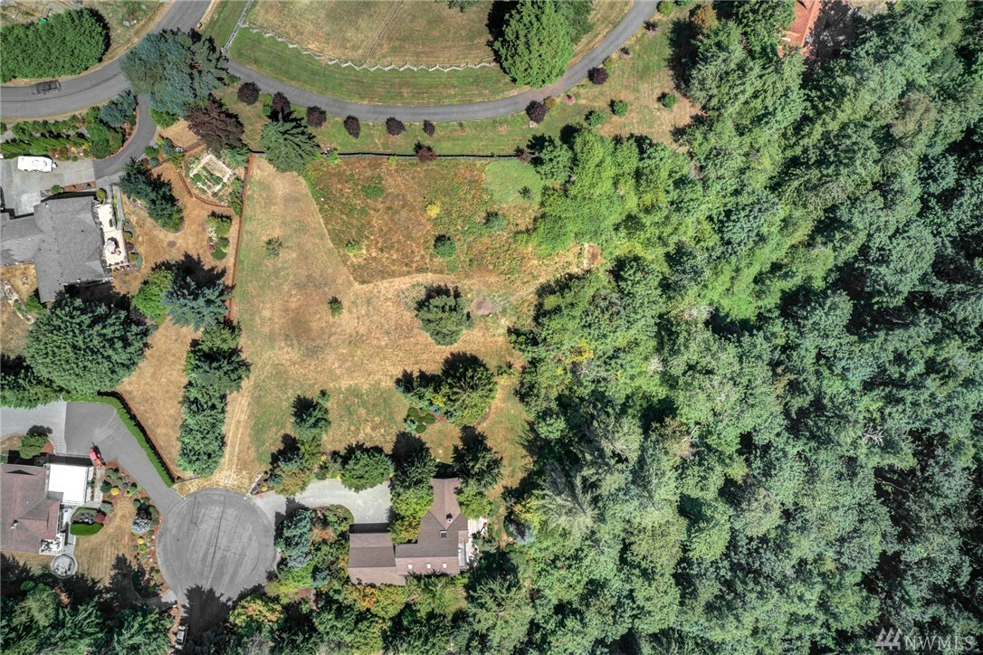 Property Photo:  Xxx Rim Rd E  WA 98338 