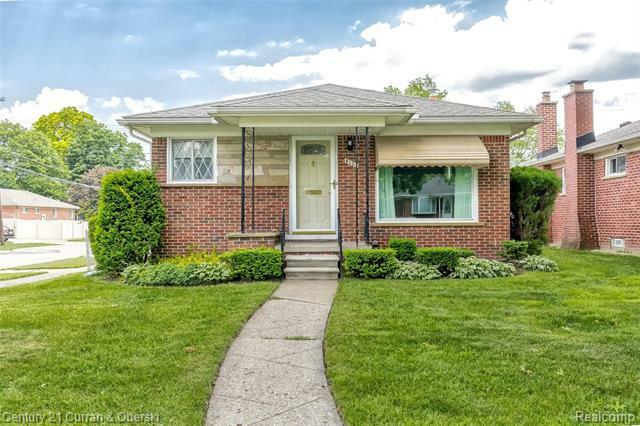 Property Photo:  4101 Lincoln Boulevard  MI 48125 