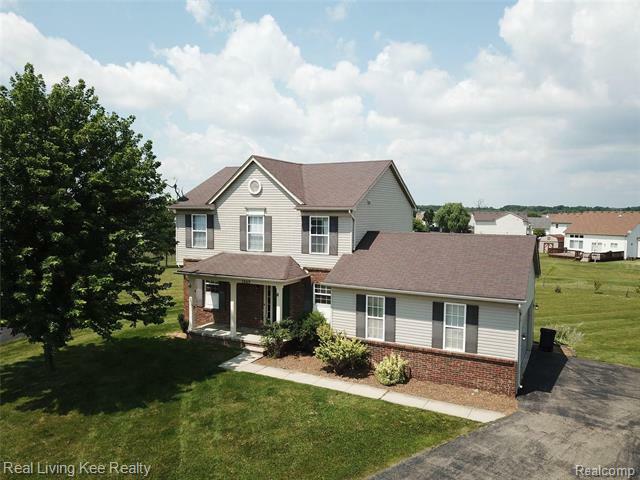 Property Photo: 1449 Turtle Court MI 48439