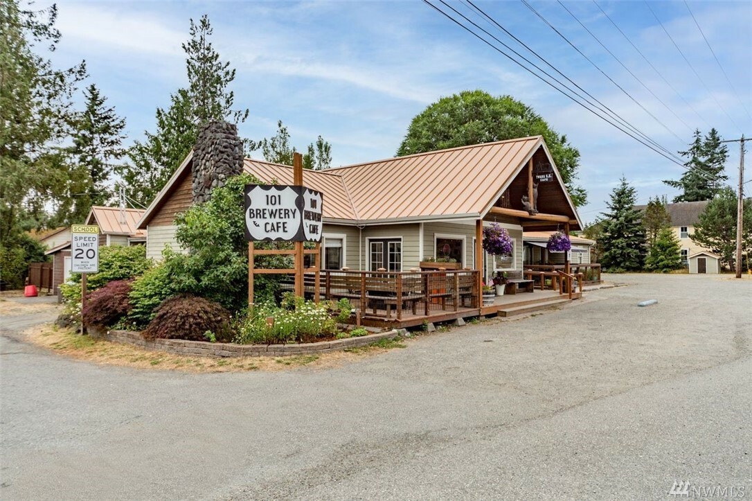 Property Photo:  294793 Hwy 101  WA 98376 