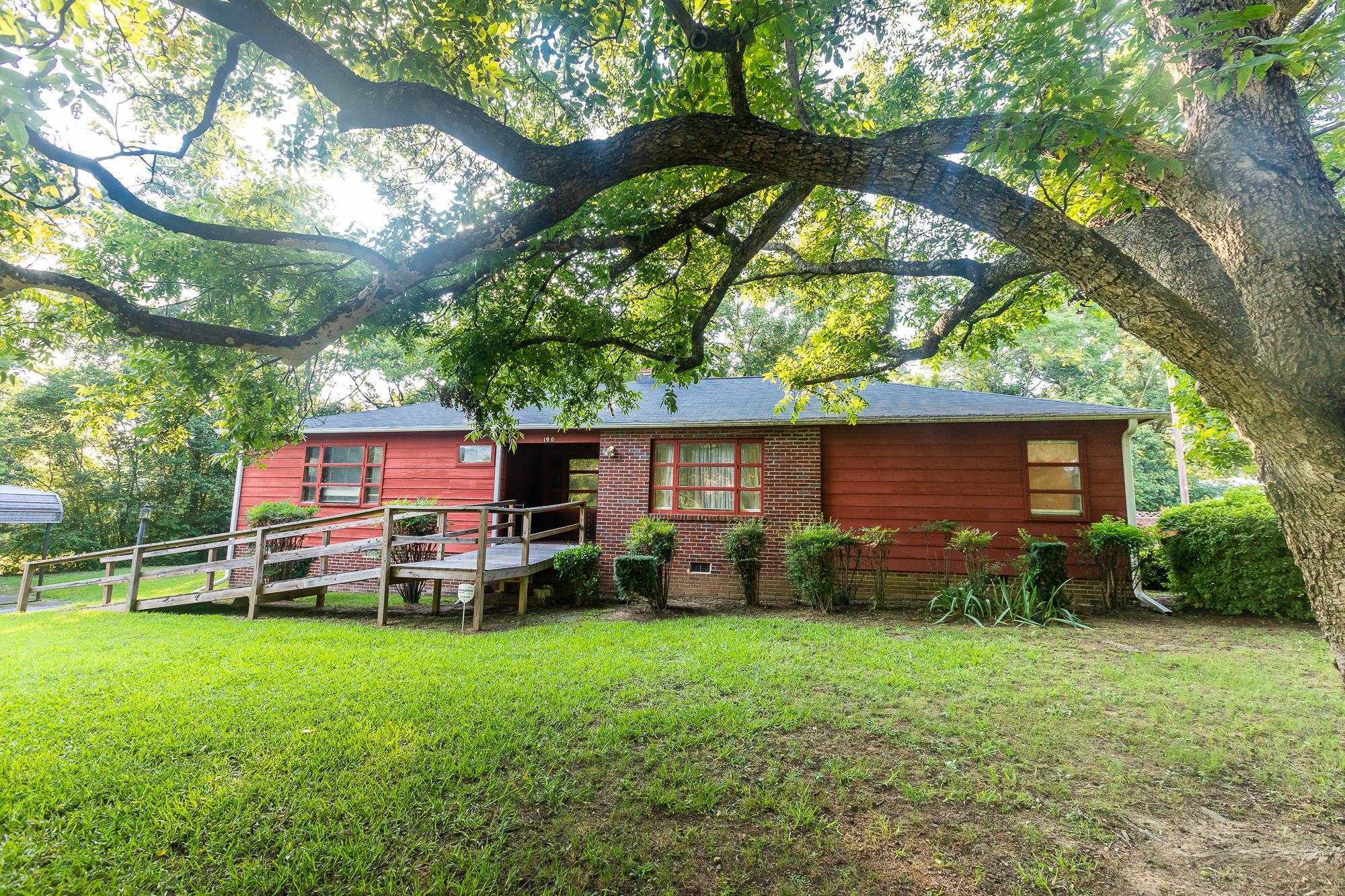 Property Photo:  190 Glenn Springs Road  SC 29372 