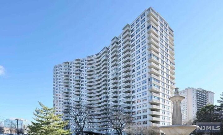 2100 Linwood Avenue 23U  Fort Lee NJ 07024 photo