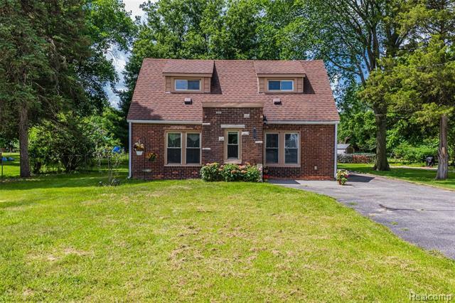 Property Photo: 11051 Stark Road MI 48150