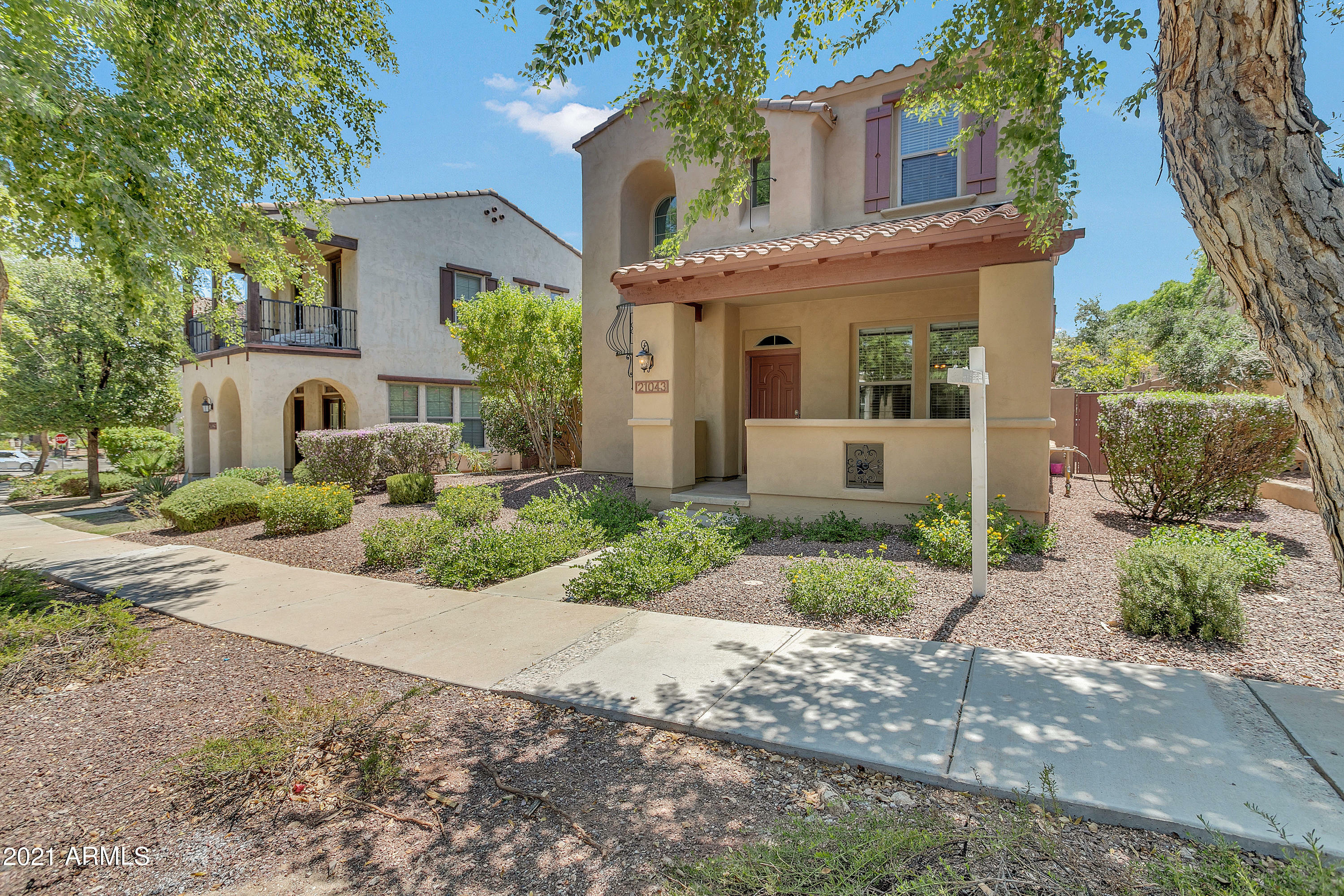 Property Photo:  21043 W Court Street  AZ 85396 