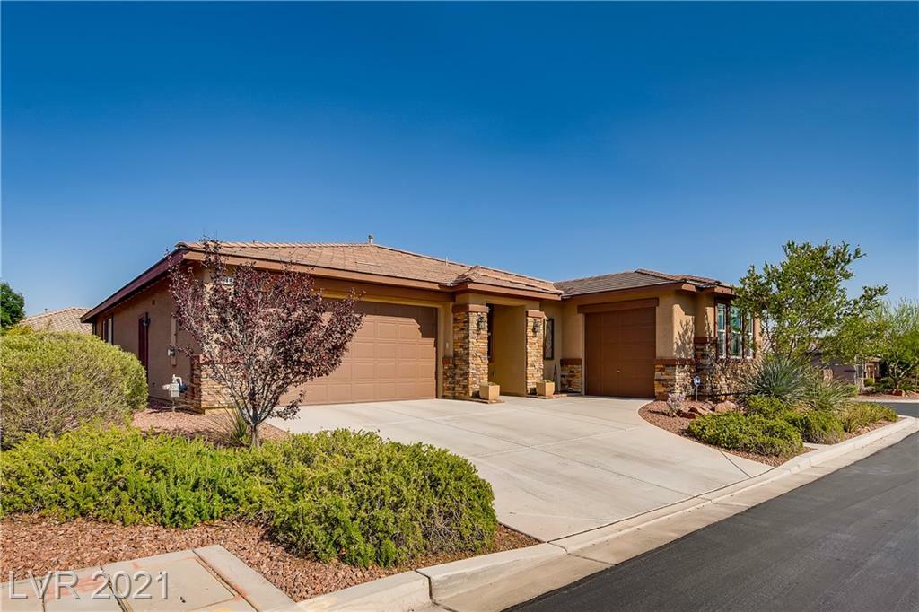 Property Photo:  6818 Willowcroft Street  NV 89149 