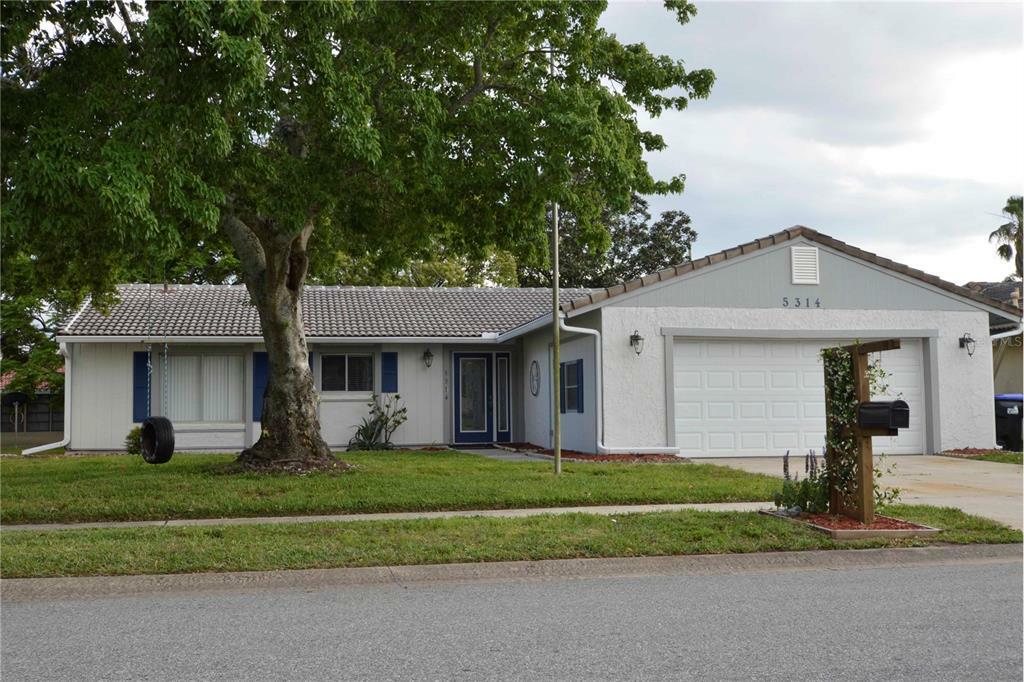 Property Photo:  5314 Williamsport Drive  FL 32821 