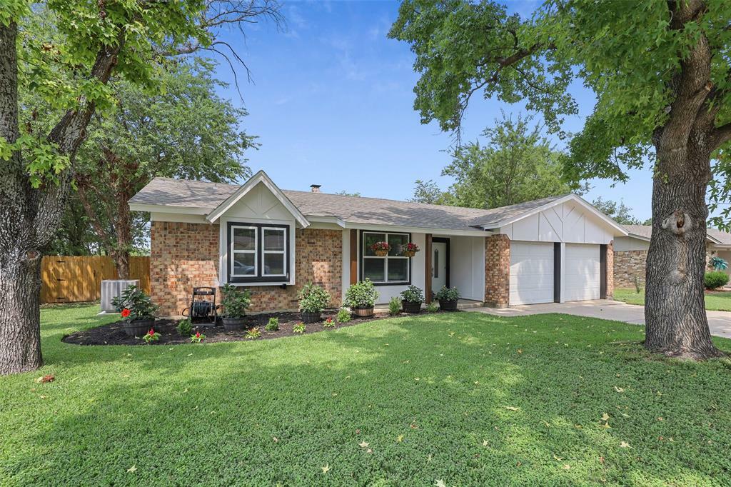 Property Photo:  6409 Moonglow Lane  TX 76148 