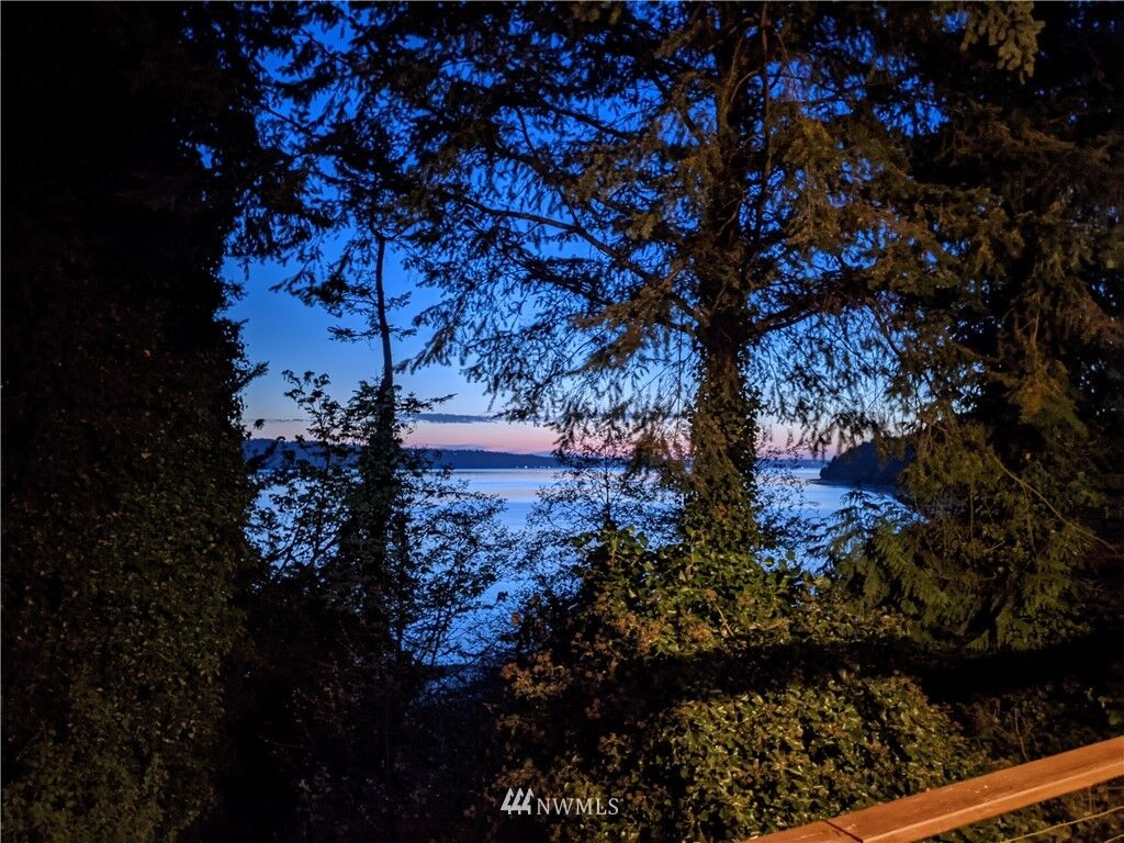 Property Photo: 7816 47th Avenue NW WA 98271