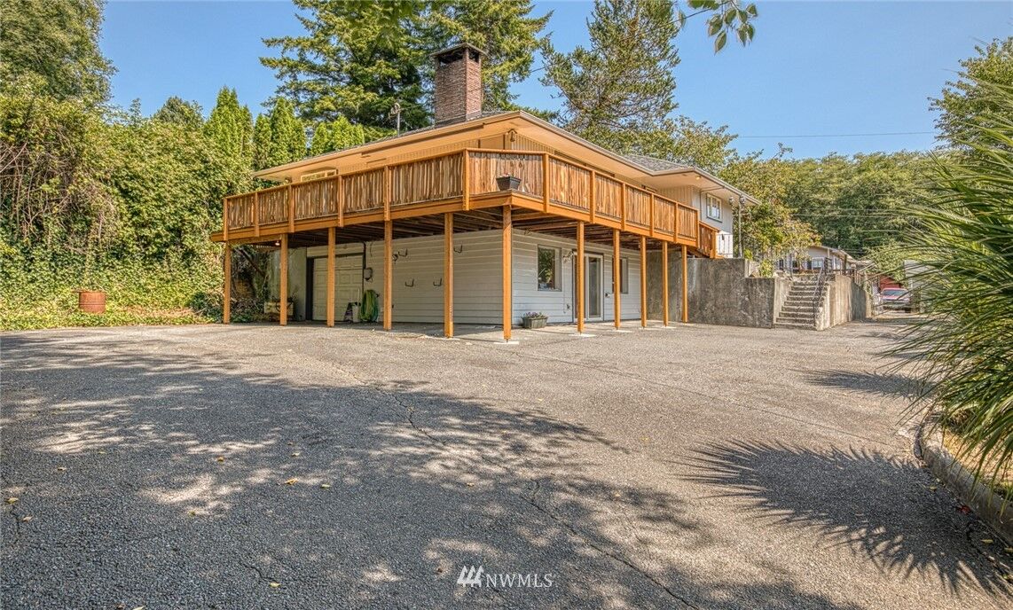 Property Photo:  2302 Victory Way  WA 98520 