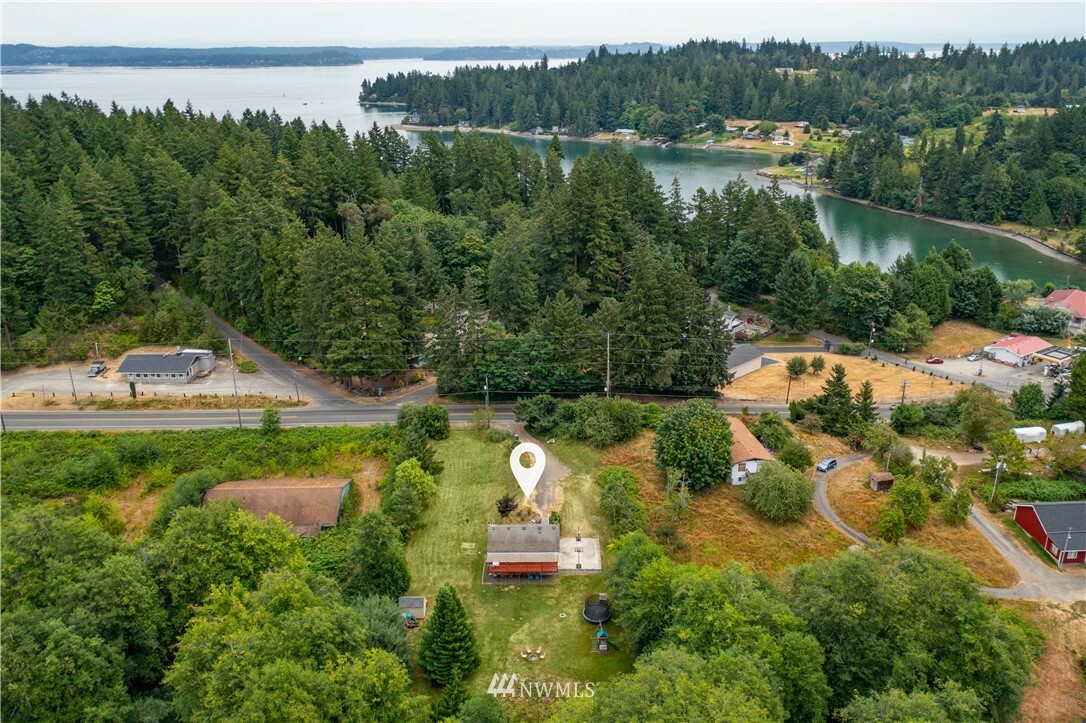 1414 Key Peninsula Highway NW  Lakebay WA 98349 photo