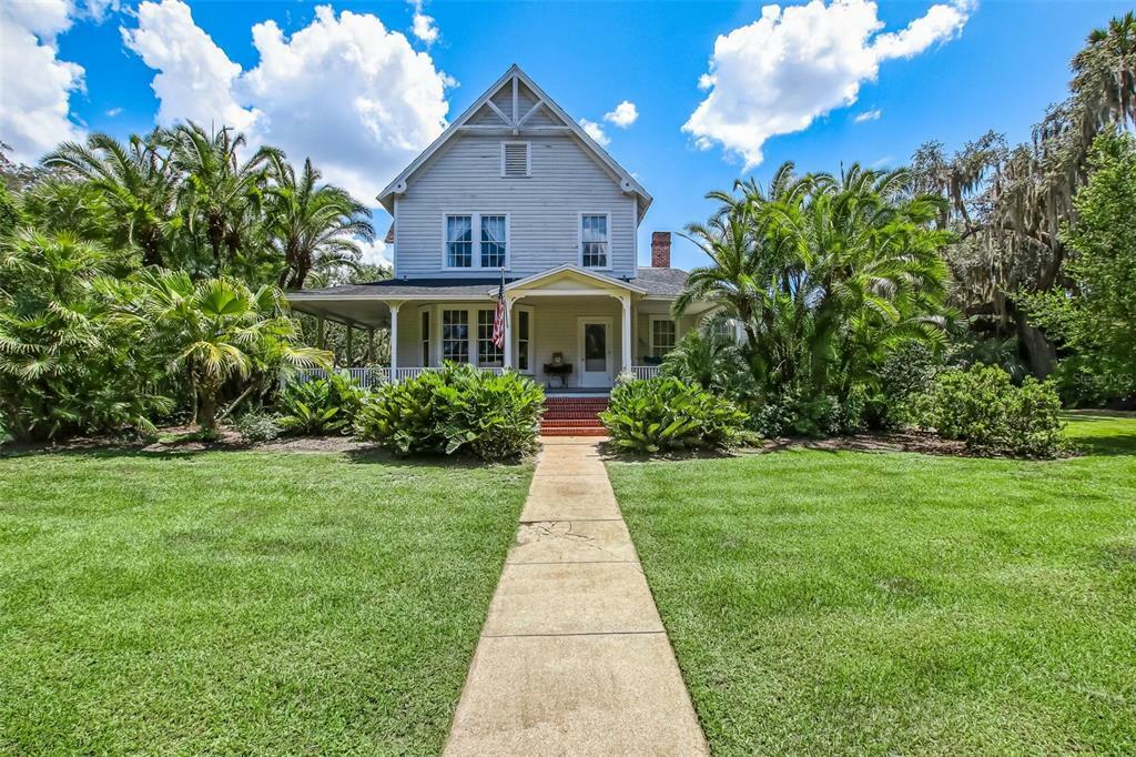 Property Photo:  62 Hillcrest Drive  FL 32765 