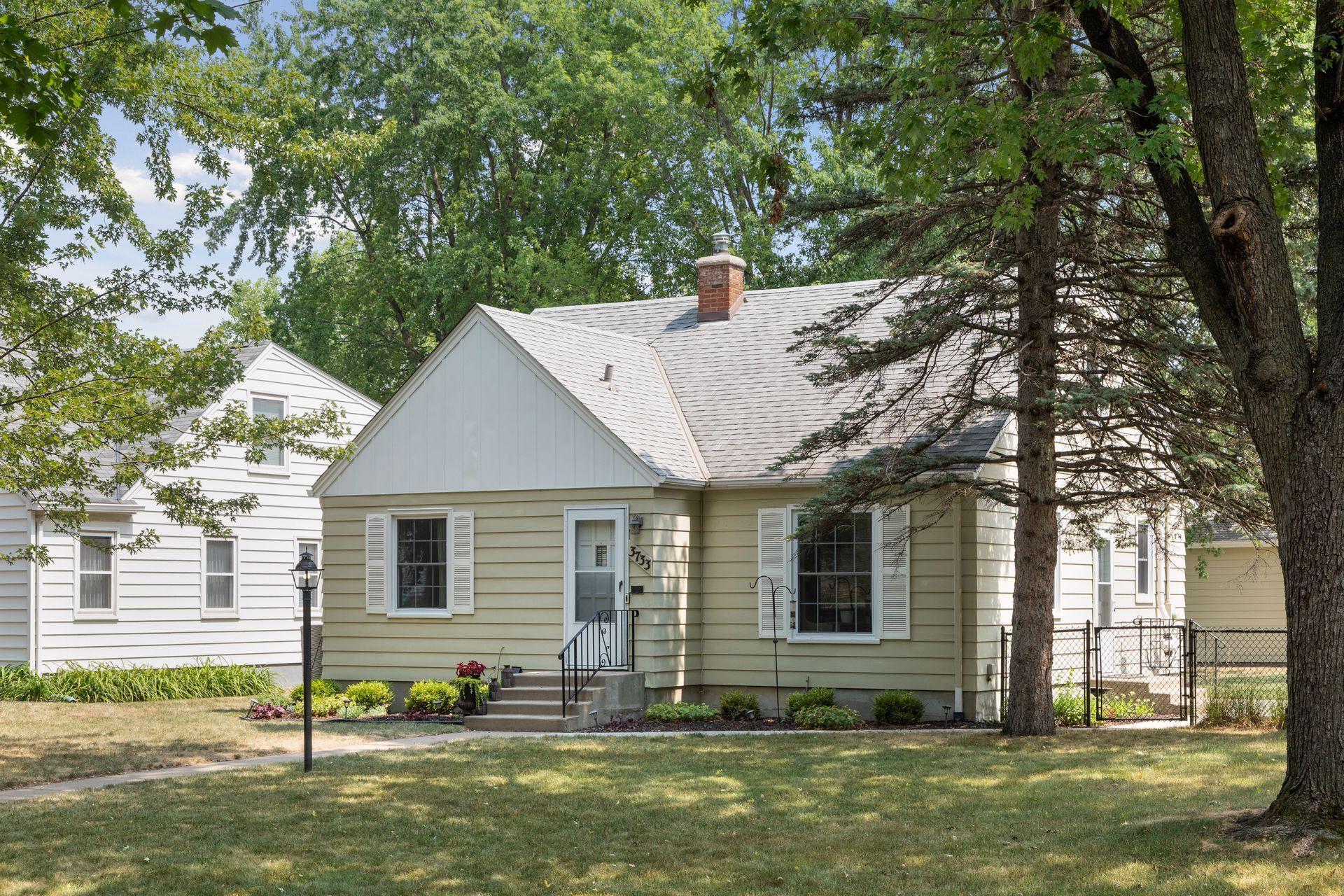 Property Photo: 3733 Pennsylvania Avenue S MN 55426