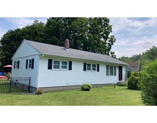 Property Photo:  46 Rolling Acres Rd  MA 01462 