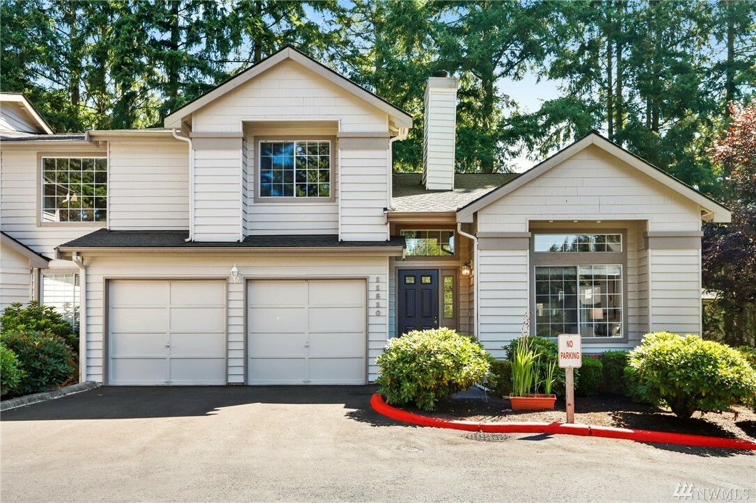 Property Photo: 11510 114th Ct NE 3B WA 98033