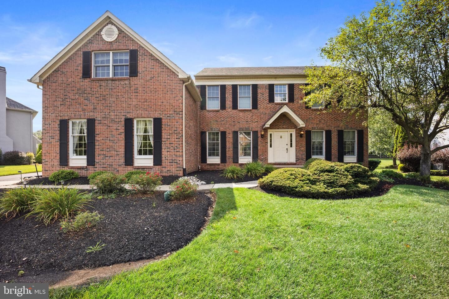 Property Photo: 229 Cinnabar Lane PA 19067