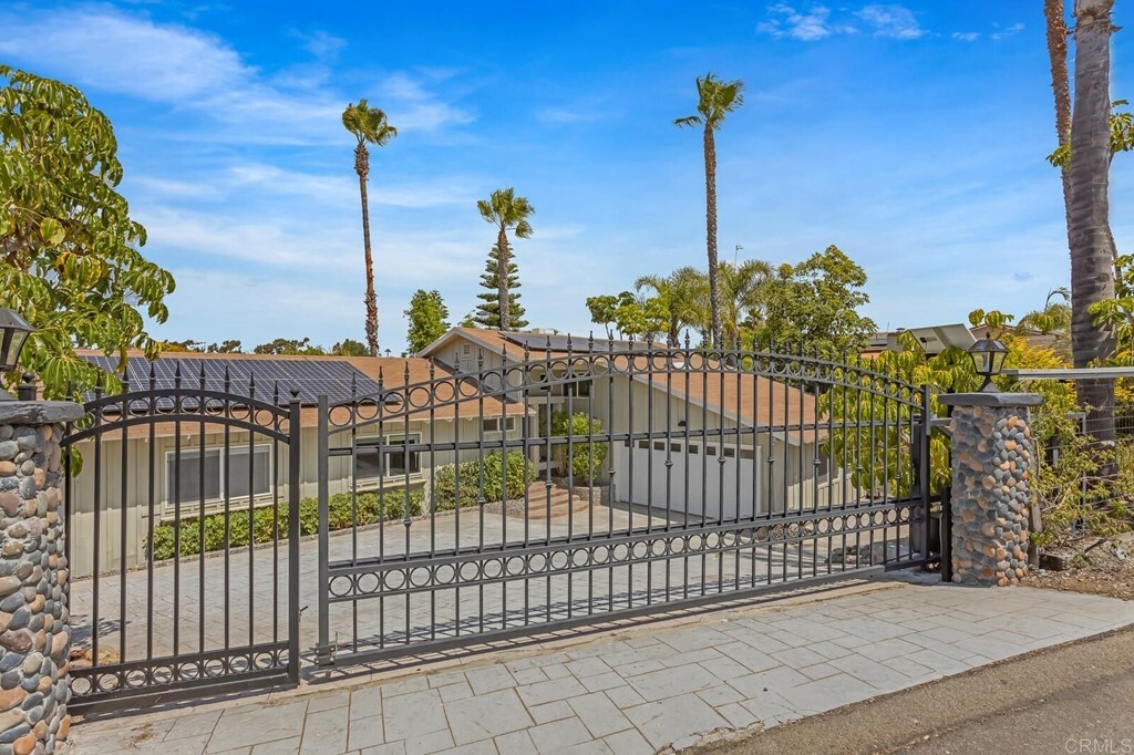 Property Photo: 831 Sunset Drive CA 92081