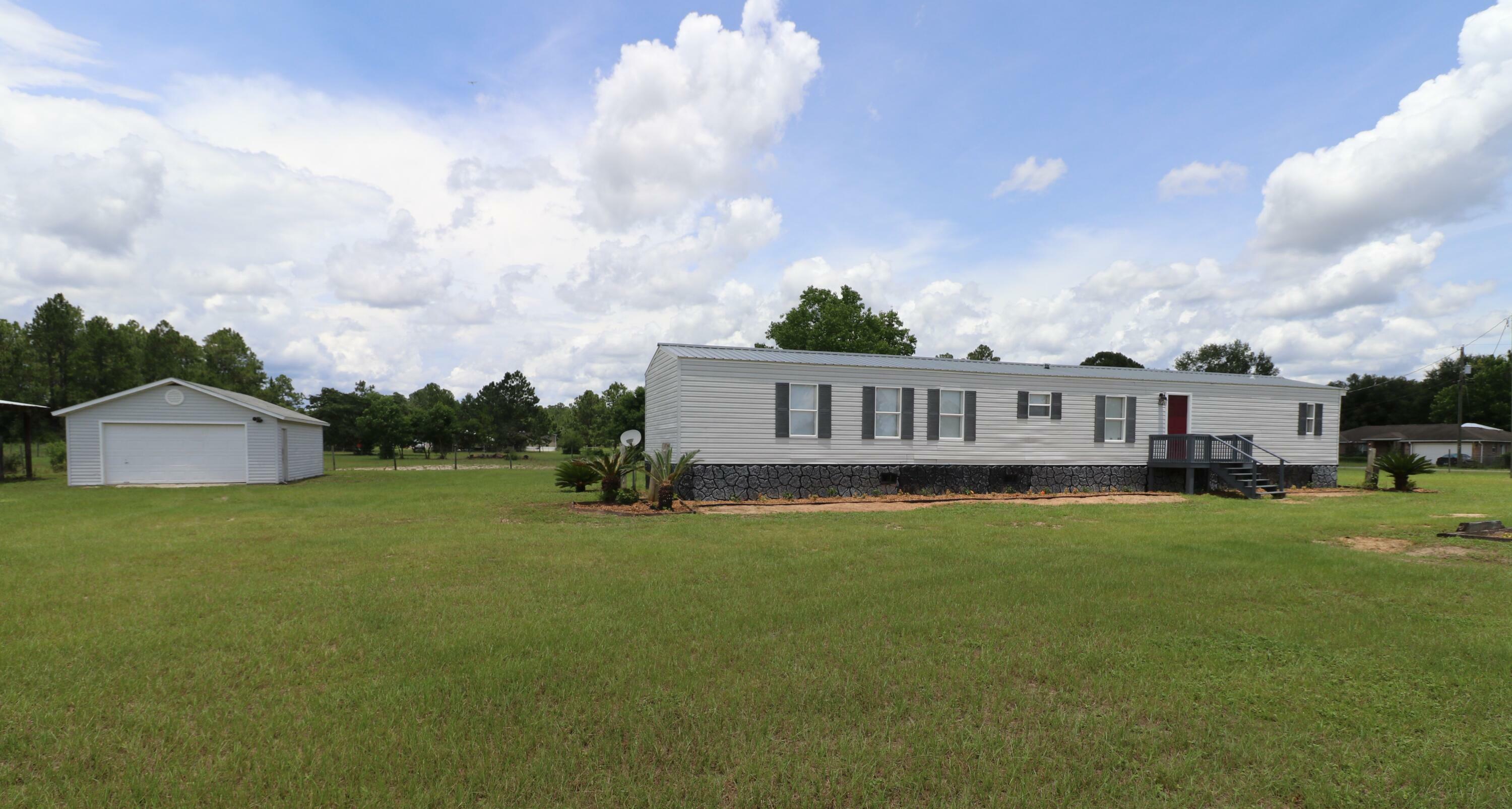 Property Photo:  4611 Arabian Road  FL 32583 