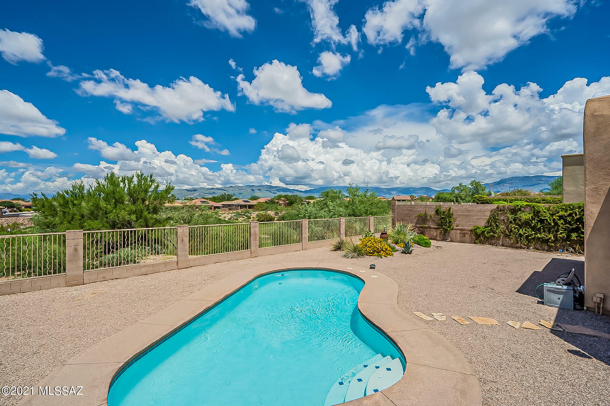 Property Photo:  13851 E Sage Hills Drive  AZ 85641 