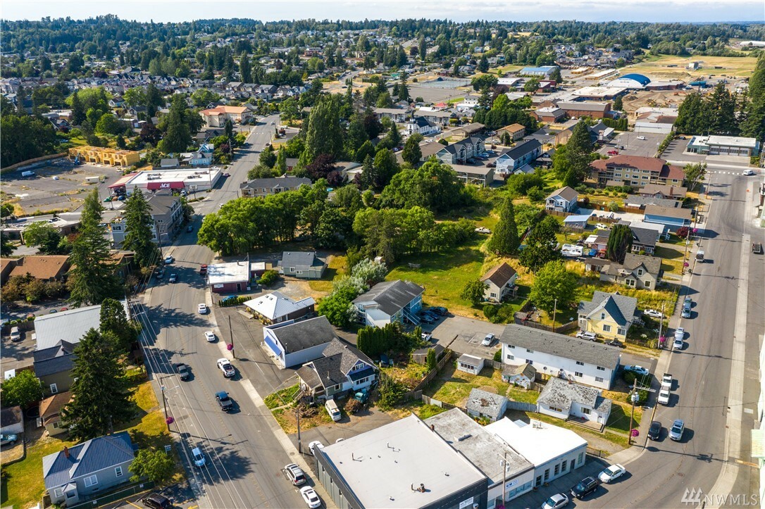 Property Photo: 5711 3rd Ave WA 98248